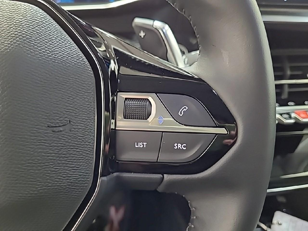 Peugeot 2008 puretech 130 s&s eat8 roadtrip — photo 18