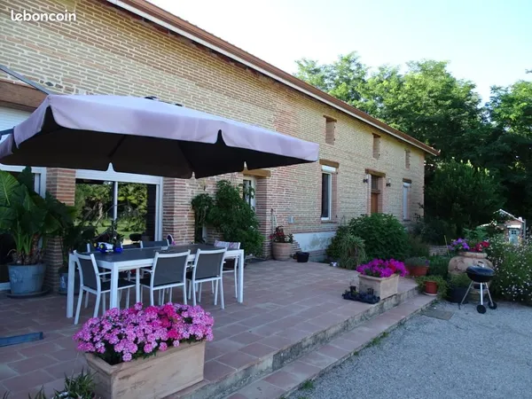 Maison 8 pièces 480 m²