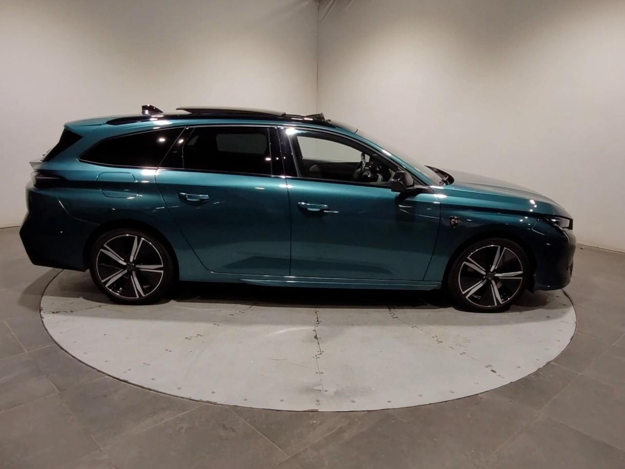 Peugeot 308 sw phev 180 e-eat8 gt — photo 6