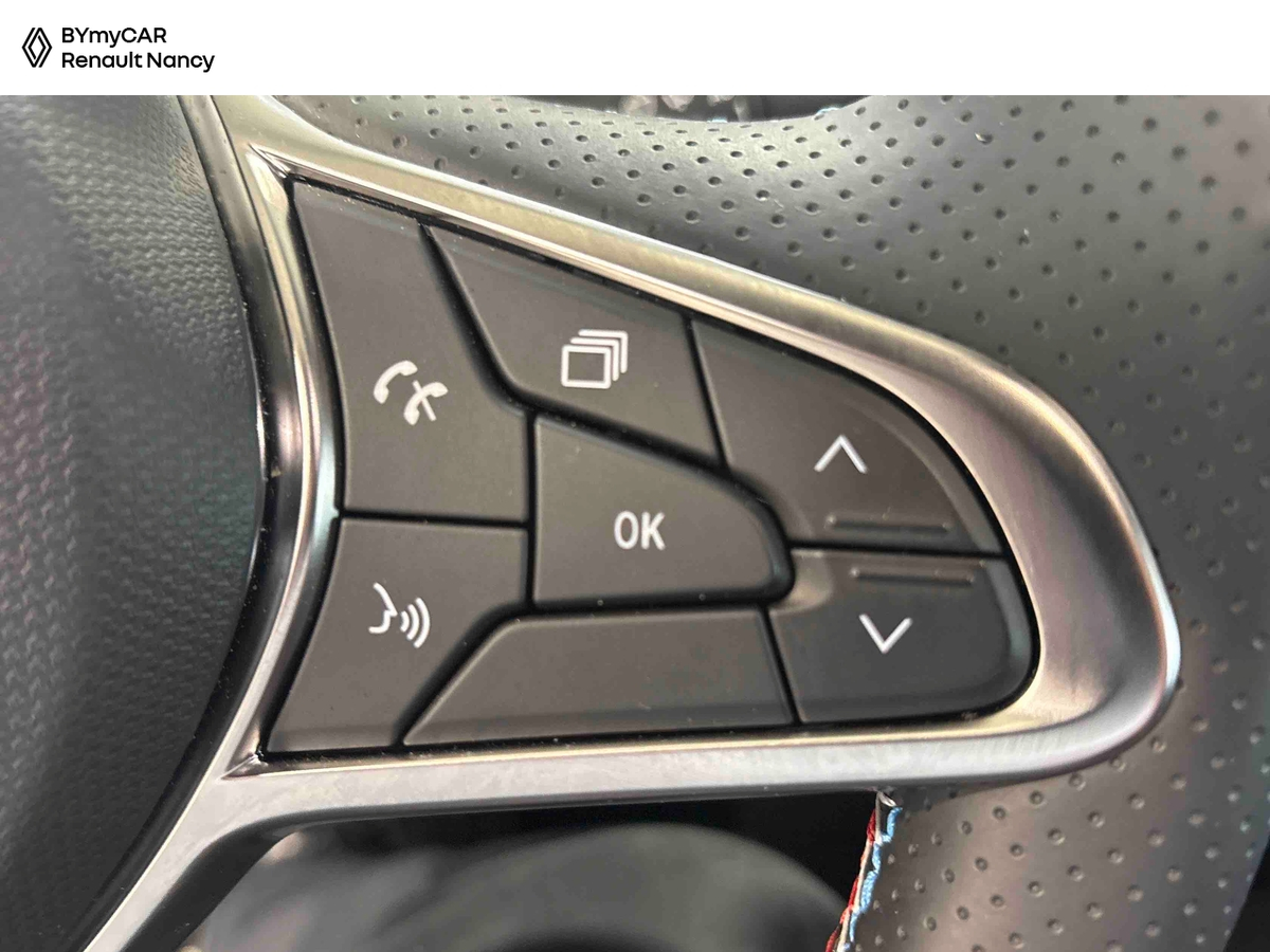 Renault Clio E-Tech full hybrid 145 ch GSR2 — photo 22