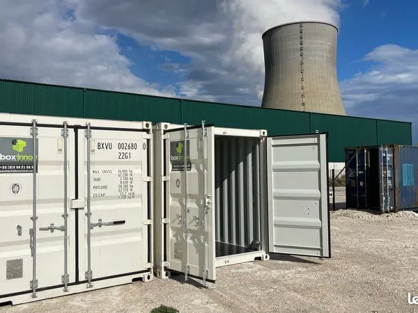 Stockage sur parc / Container maritime