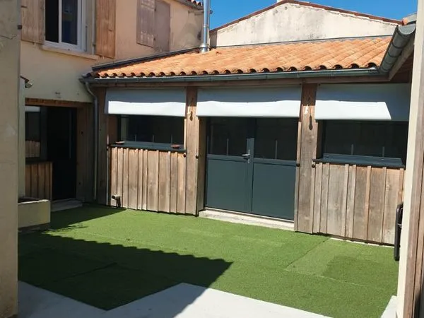Maison de charme rénovée 95 m² à Chaucre - plage à pied - fort potentiel locatif