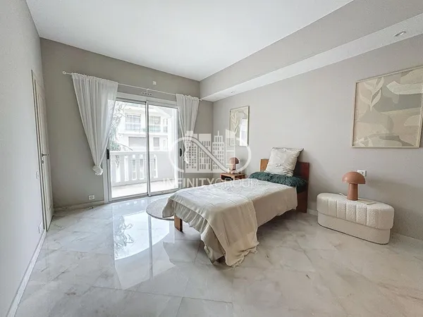 Duplex - 510m ²