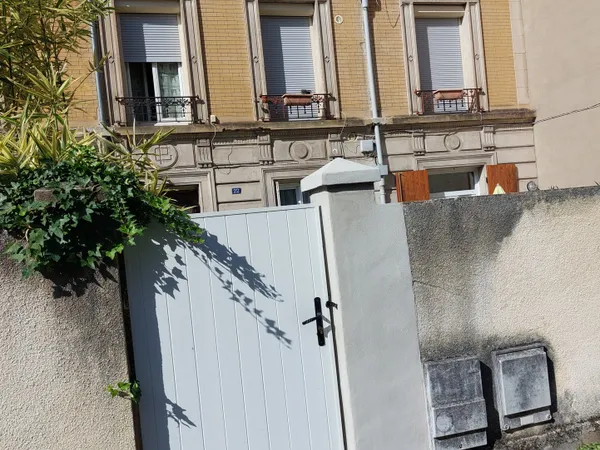 Appartement à rénover VICHY proche centre-ville