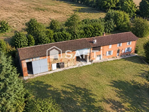 Corps de ferme à rénover, avec hangar de 240m2