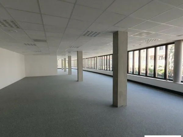 Bureau 288 m²