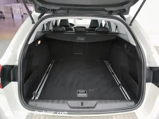 Peugeot 308 sw 1.2 puretech 130ch s&amp;s eat6 féline — photo 8