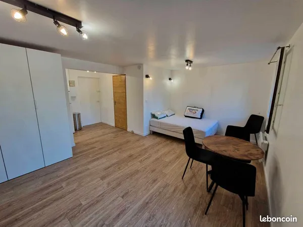 Location studio Briançon avec jardin vue Montagne LOYER TOUT COMPRIS