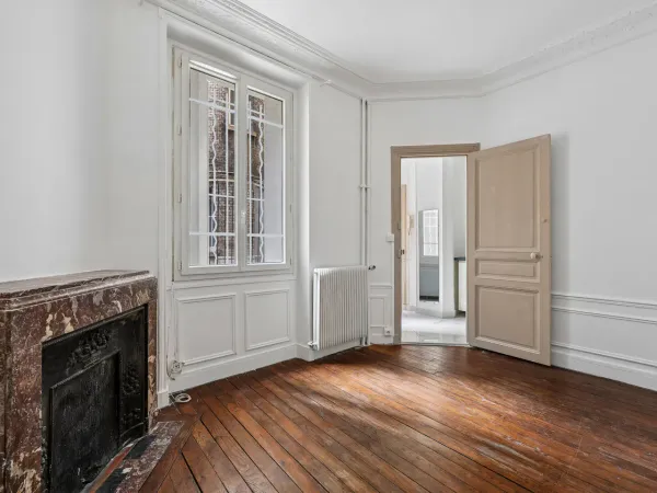 Paris XV - Studio avec cachet de l'ancien de 19,36 m² - Saint Lambert