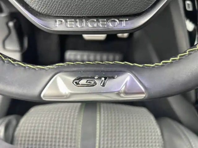 Peugeot 2008 puretech 130 s&amp;s eat8 — photo 20