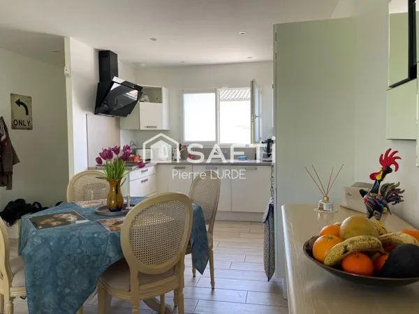 Maison de 6 pièces construite sur terrain de 250m2