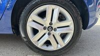Renault Clio 1.5 dCi 100ch Evolution - 25 — photo 11