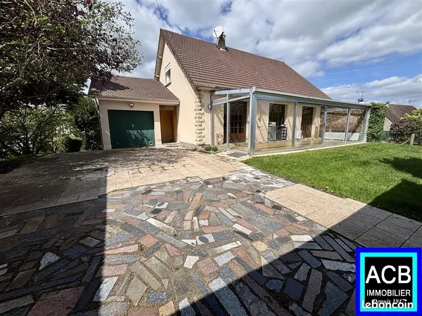 Maison 7 pièces 135 m²