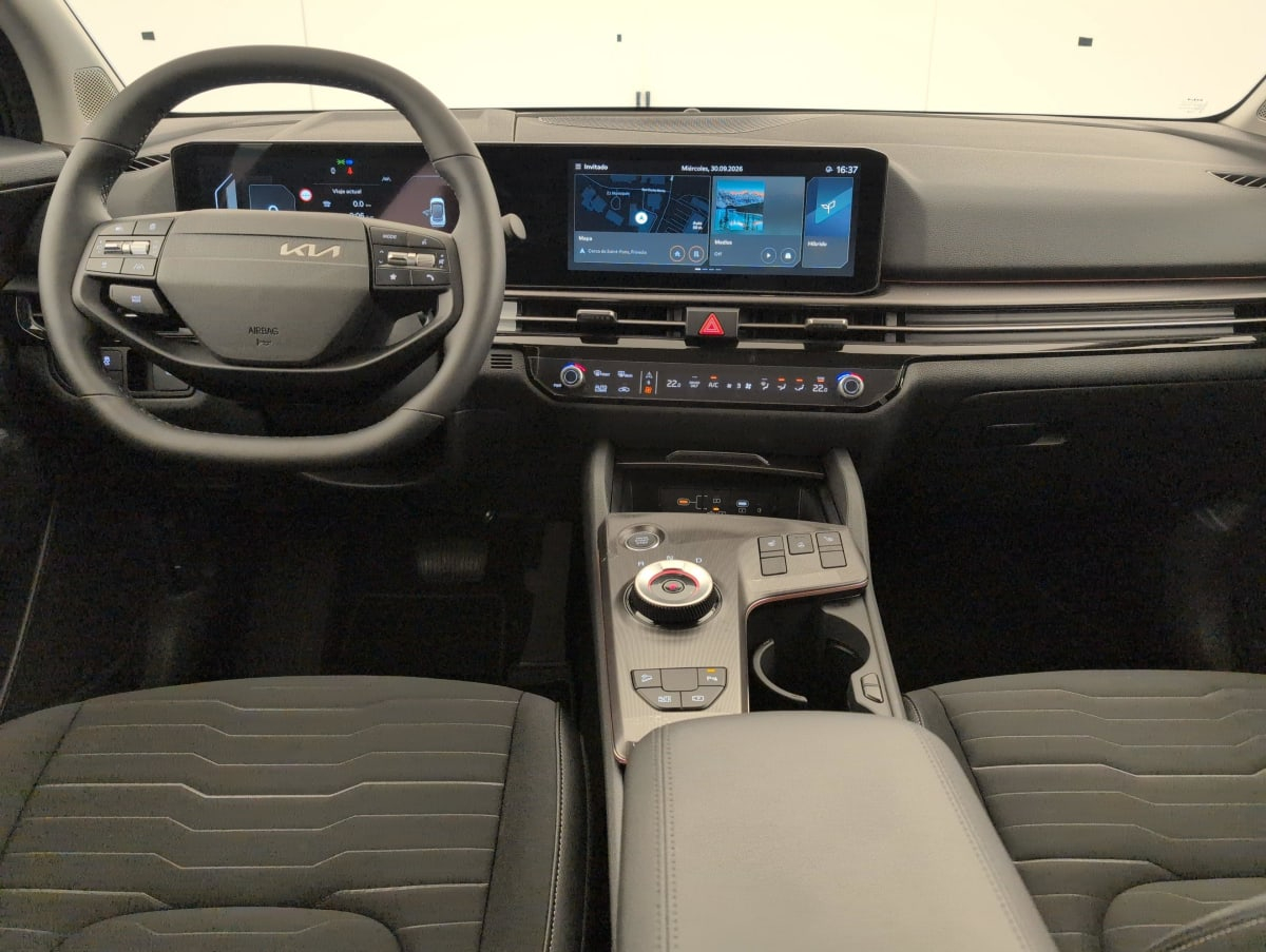 Kia Sportage — photo 12