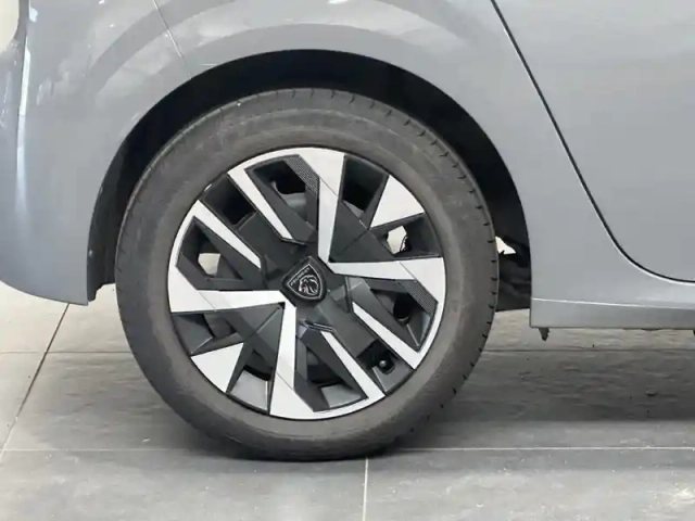 Peugeot 208 1.2 100 s&amp;s active — photo 11