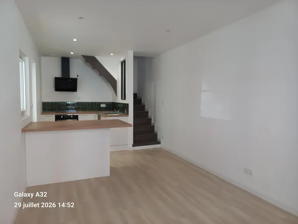petite maison de ville proche boulevards