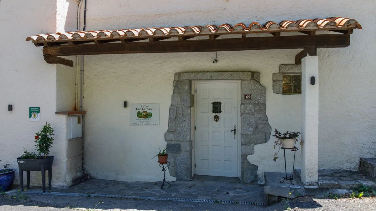 Photo 2