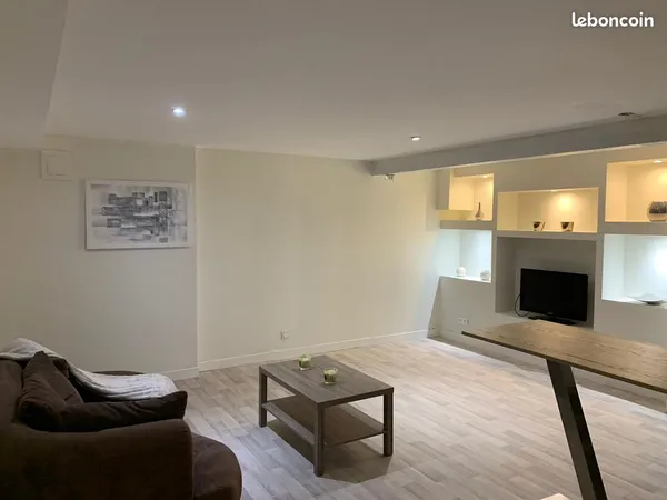Appartement meublé 62 m² avec terrasse + parking - à 2 Km de la douane Moniaz