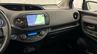 Toyota Yaris 100h France Business 5p RC18 — photo 26
