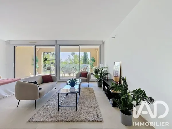 Appartement 1 pièce 55 m²