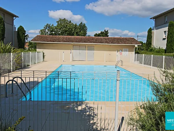 T3 meublé en Duplex dans Parc arboré avec Piscine