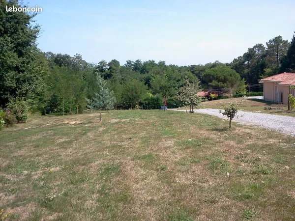 Terrain constructible de 1 250 m², hors lotissement (Misson)