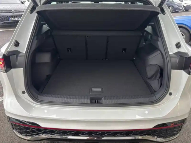 Volkswagen Tiguan 2.0 tdi 150ch dsg7 — photo 32