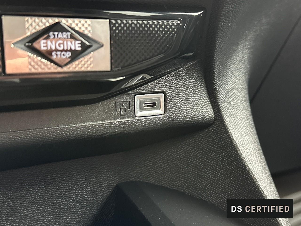 Ds Ds 3 crossback puretech 130 eat8 performance line+ — photo 33