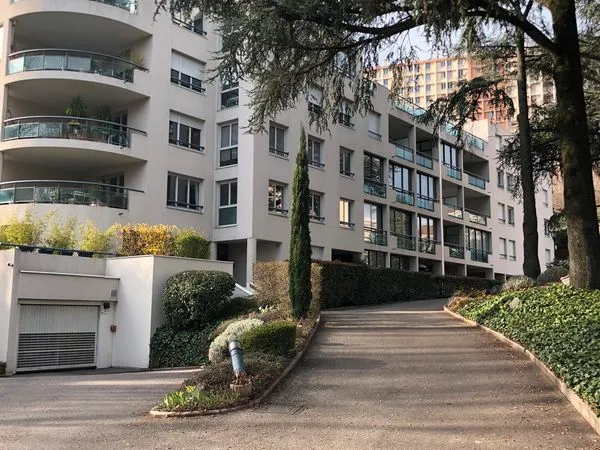 T2 50 m² + Balcon + Garage