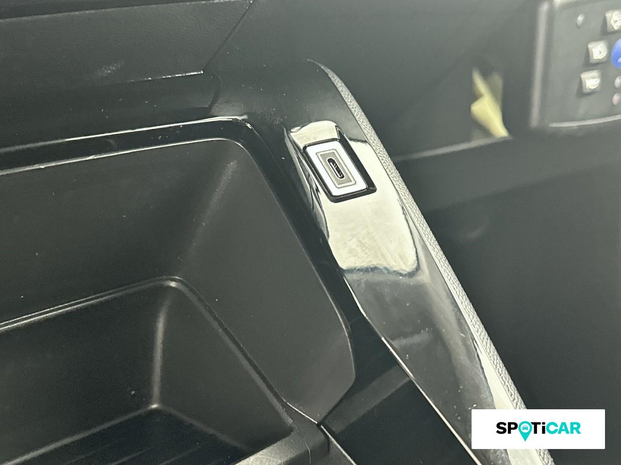 Peugeot 208 1.2 100ch s&s style — photo 17
