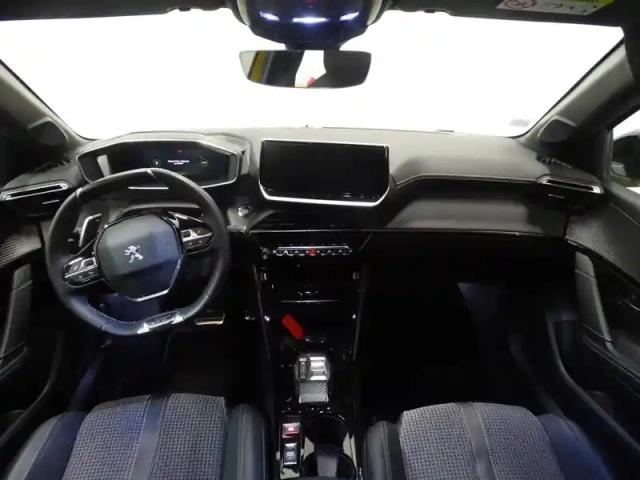 Peugeot 208 1.2 puretech 130ch s&amp;s gt eat8 — photo 9
