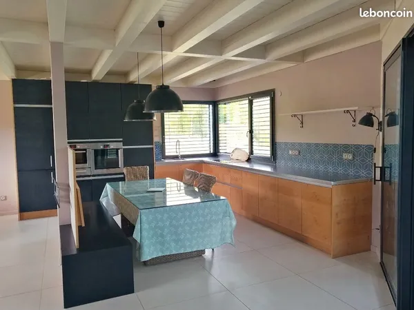 Maison d'architecte -7 pièces - 140m2
