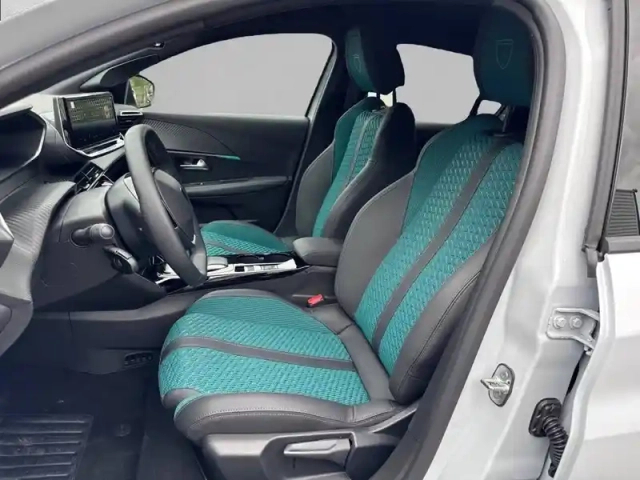 Peugeot 208 electrique 136 ch 50 kwh — photo 11