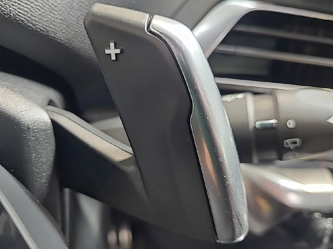 Peugeot 3008 puretech 130ch s&s eat8 gt — photo 24