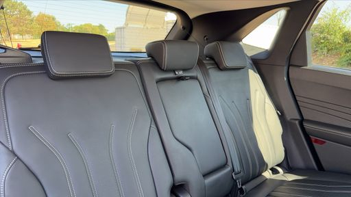 Ford Kuga 2.5 Duratec 190 Flexifuel Hybrid CVT - Vignale – 2023 – 29497 km – Autre – Boîte Automatique — photo 38