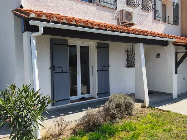 Maison de 150 m² ave piscine, garage et jardin