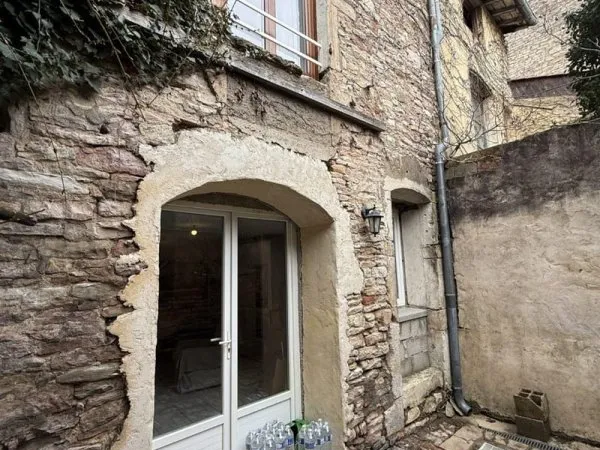 Immeuble avec locataires en place - Revenus immédiats - Centre-ville de Tournus