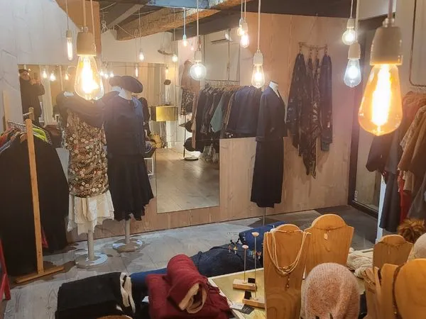 Boutique créateur prêt à porter féminin