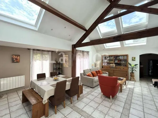 Maison 7 pièces 142 m²