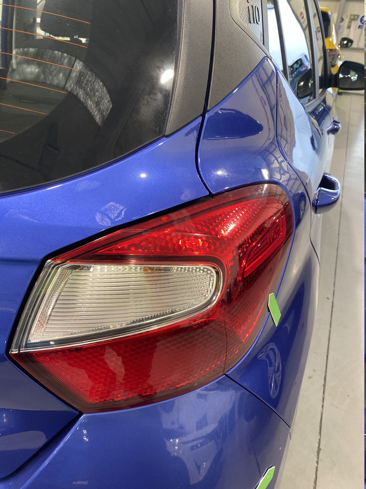 Hyundai i10 — photo 44