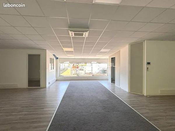 Bureaux 212 m² MURET