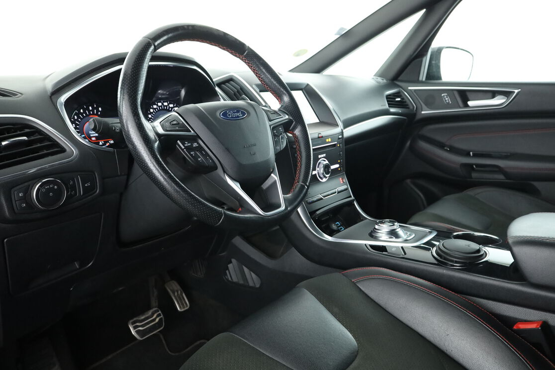Ford S-Max 2.0 EcoBlue ST-Line Auto — photo 10