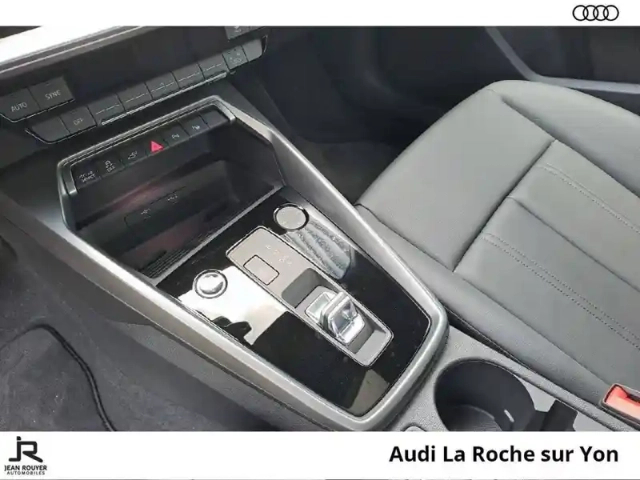 Audi A3 sportback 40 tfsie 204 s tronic 6 — photo 6