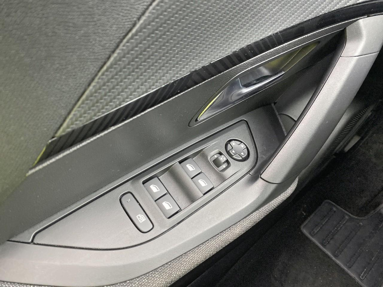 Peugeot 2008 100 s&s bvm6 style — photo 20