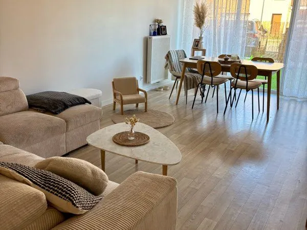 🏡 Appartement en duplex récent - 71 m² - 2 chambres - Jardinet - Soliers