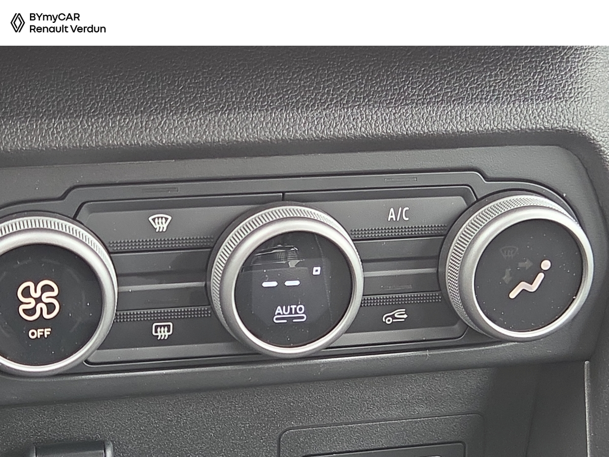 Dacia Sandero TCe 100 — photo 20