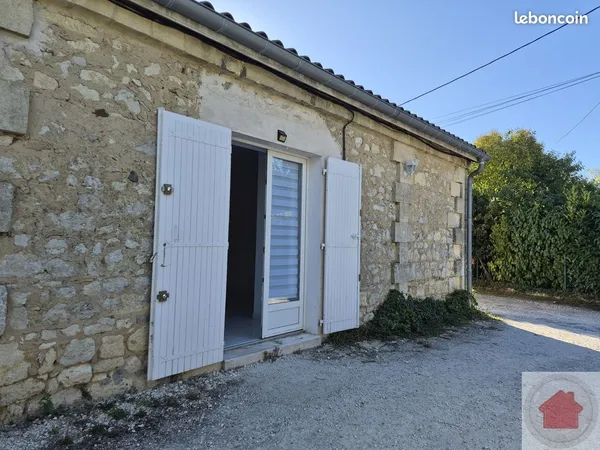 Studio 1 pièce 25 m²