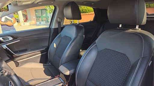 Kia XCeed 1.6 T-GDi 204 DCT7 - Launch Edition – 2020 – 100486 km – Essence – Boîte Automatique — photo 23