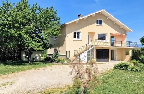 Maison 9 pièces 154 m²