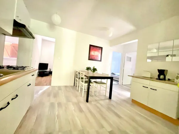 Appartement 7 pièces 97 m²